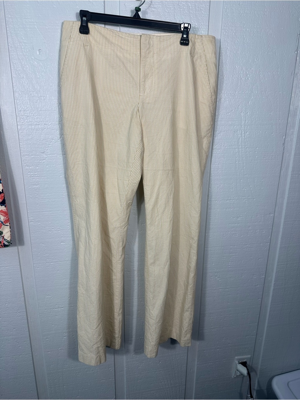 Banana Republic Beige and Ivory Straight Leg Pants Size 12 EUC